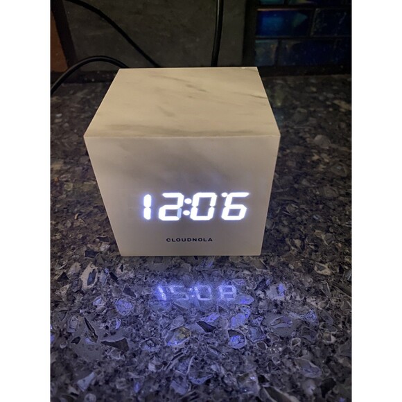 Cloudnola 3-in-1 Travel Alarm Clock USB Cable Calendar Time Temperature FFF - Picture 9 of 16